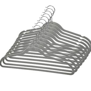 Bundle of 30 velvet coat hangers Grey